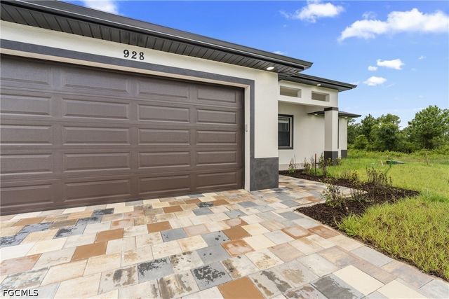 928 Milwaukee BLVD, Lehigh Acres, FL 33974