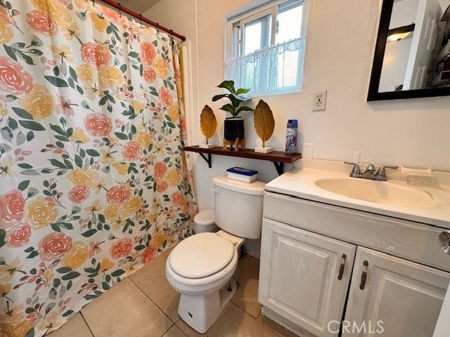 15325 Orange Ave, D8, Paramount, CA 90723