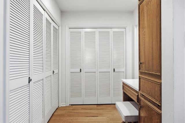4835 Trail Crest CIR, Austin, TX 78735