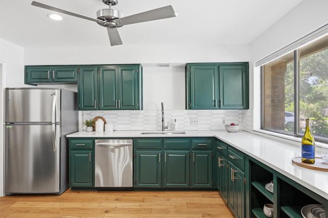 4835 Trail Crest CIR, Austin, TX 78735