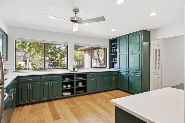 4835 Trail Crest CIR, Austin, TX 78735