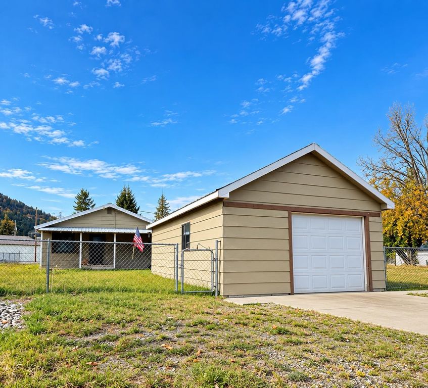 109 E Blackwell St, Ione, WA 99139 photo 3