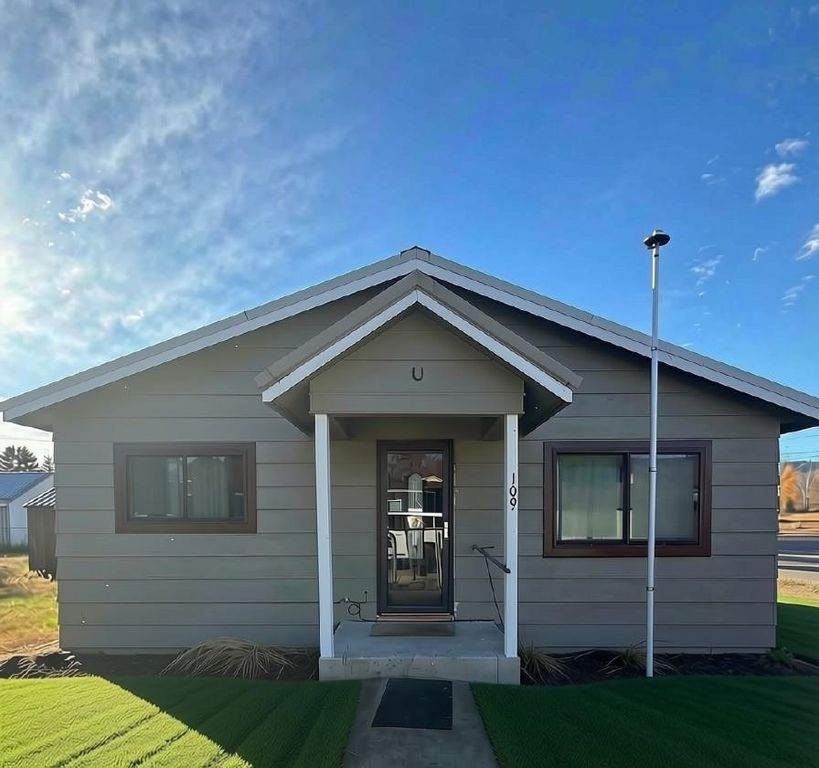 109 E Blackwell St, Ione, WA 99139 photo 4