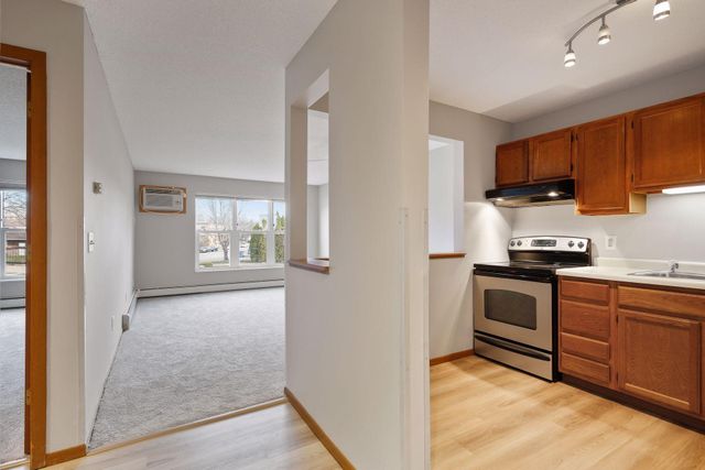 720 3rd Avenue NE 113, Minneapolis, MN 55413