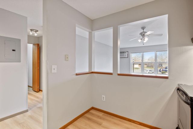 720 3rd Avenue NE 113, Minneapolis, MN 55413