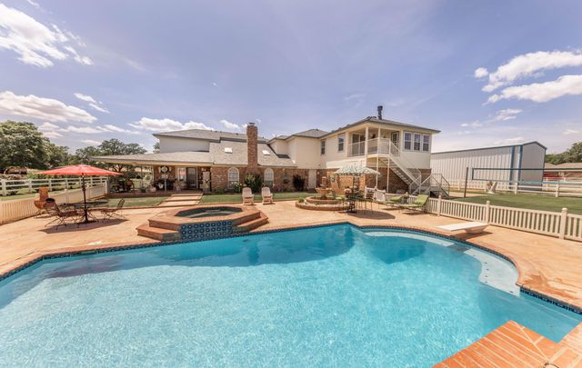 2615 Saratoga Avenue, Lubbock, TX 79407