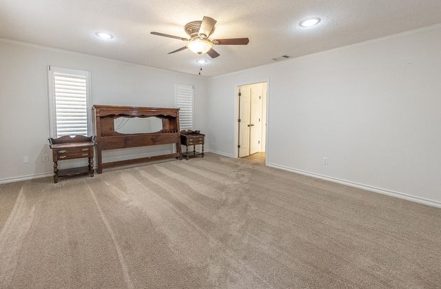 2615 Saratoga Avenue, Lubbock, TX 79407