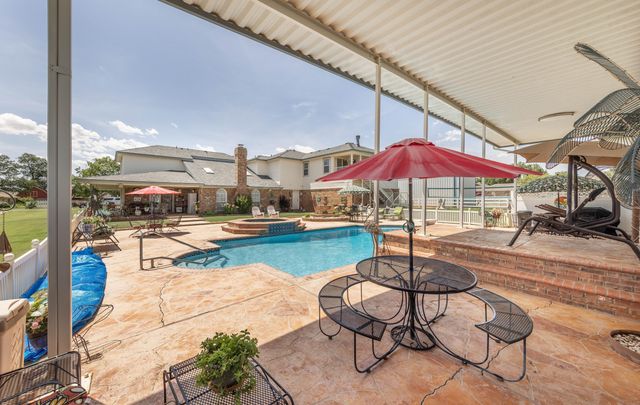 2615 Saratoga Avenue, Lubbock, TX 79407