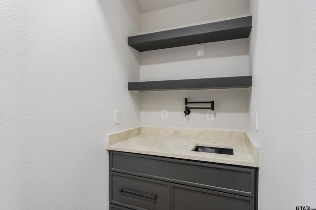 7339 Crosswater Cove, Tyler, TX 75703