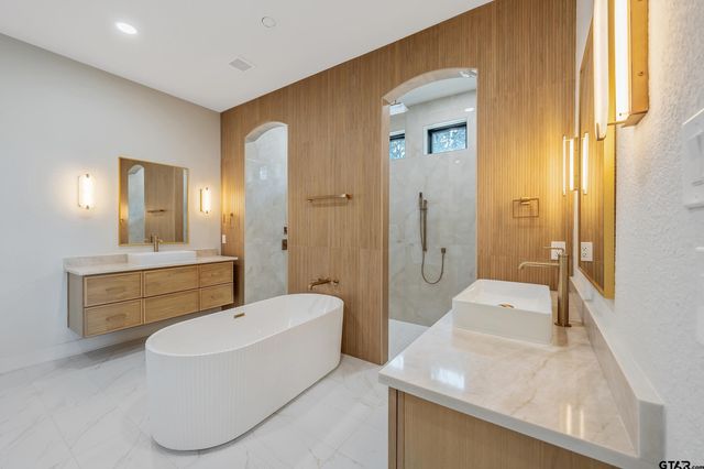 7339 Crosswater Cove, Tyler, TX 75703