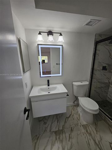 19800 SW 103rd Court 201, Cutler Bay, FL 33157