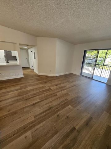 19800 SW 103rd Court 201, Cutler Bay, FL 33157