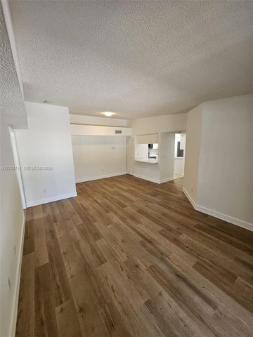 19800 SW 103rd Court 201, Cutler Bay, FL 33157