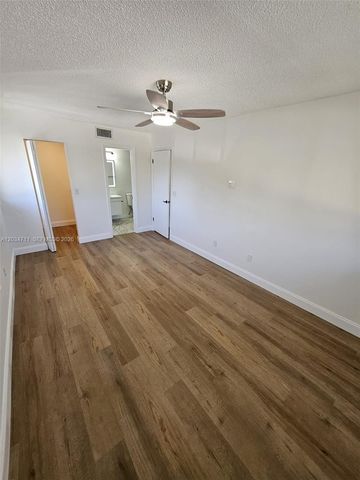 19800 SW 103rd Court 201, Cutler Bay, FL 33157