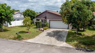 3623 Walden Lane, West Palm Beach, FL 33406
