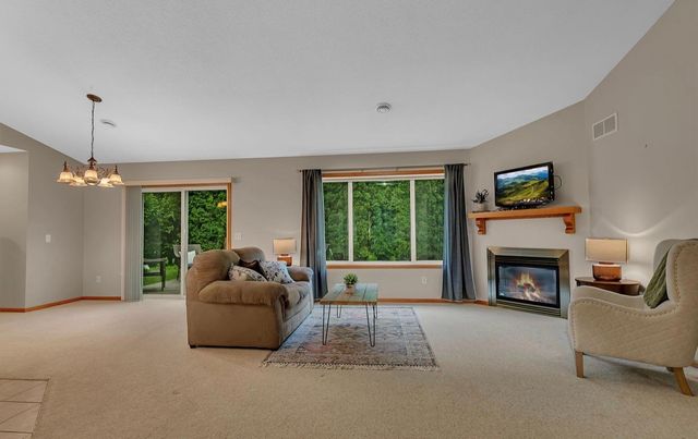 1004 Oak Pond Drive, Sartell, MN 56377