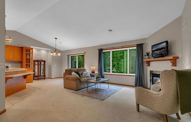 1004 Oak Pond Drive, Sartell, MN 56377
