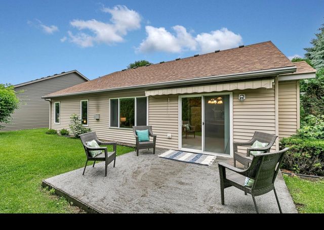1004 Oak Pond Drive, Sartell, MN 56377