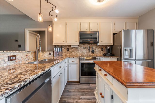 3014 County Road 855c, Alvin, TX 77511