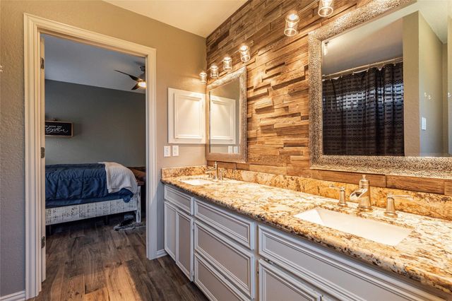 3014 County Road 855c, Alvin, TX 77511