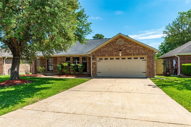3014 County Road 855c, Alvin, TX 77511