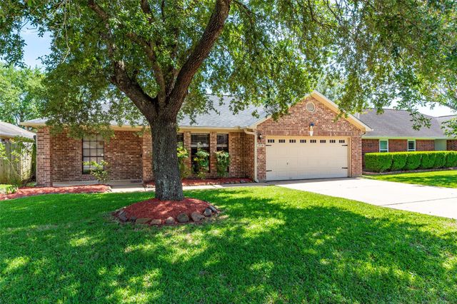 3014 County Road 855c, Alvin, TX 77511