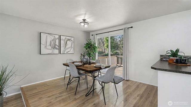 17815 152nd Place SE, Renton, WA 98058