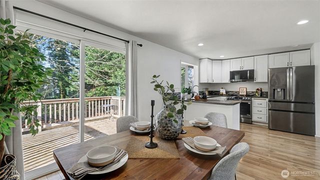 17815 152nd Place SE, Renton, WA 98058