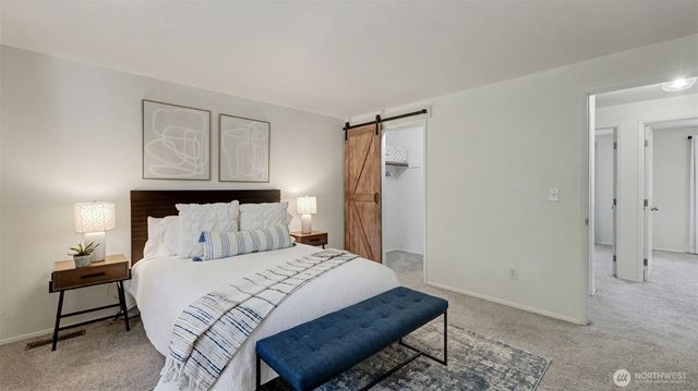 17815 152nd Place SE, Renton, WA 98058