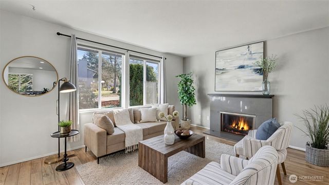 17815 152nd Place SE, Renton, WA 98058