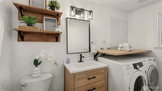 17815 152nd Place SE, Renton, WA 98058