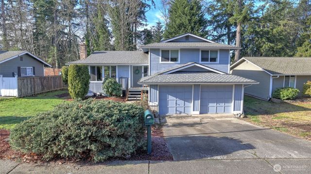 17815 152nd Place SE, Renton, WA 98058