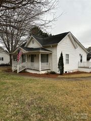 816 Catawba Street, Belmont, NC 28012