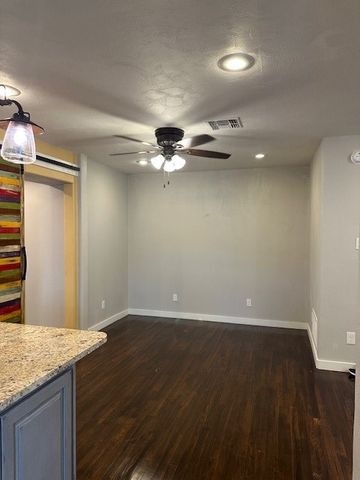 4910 Mokry Dr, Corpus Christi, TX 78415