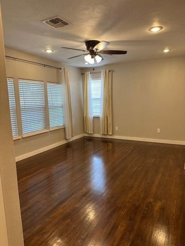 4910 Mokry Dr, Corpus Christi, TX 78415