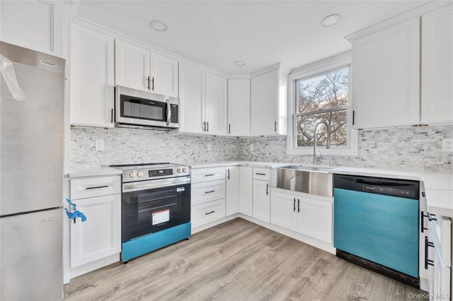 1811 Bedford Avenue, Merrick, NY 11566