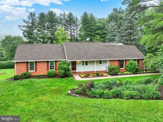 6 DEER HAVEN LN, White Hall, MD 21161