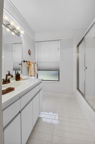 2570 NW 13th Street, Delray Beach, FL 33445