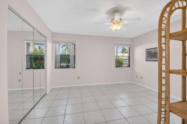 2570 NW 13th Street, Delray Beach, FL 33445