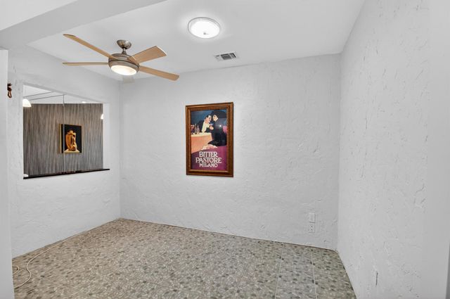 2570 NW 13th Street, Delray Beach, FL 33445