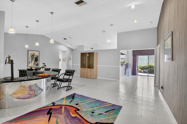 2570 NW 13th Street, Delray Beach, FL 33445