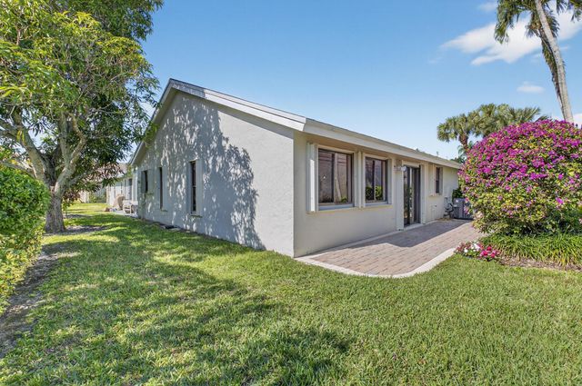 2570 NW 13th Street, Delray Beach, FL 33445