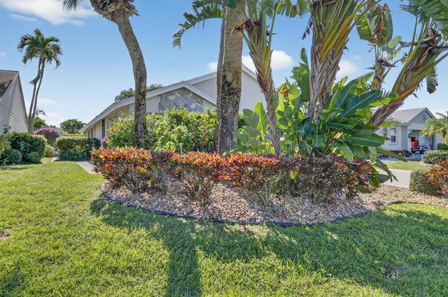2570 NW 13th Street, Delray Beach, FL 33445