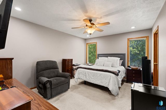 2620 S Rutgers Ave Avenue, Sioux Falls, SD 57106