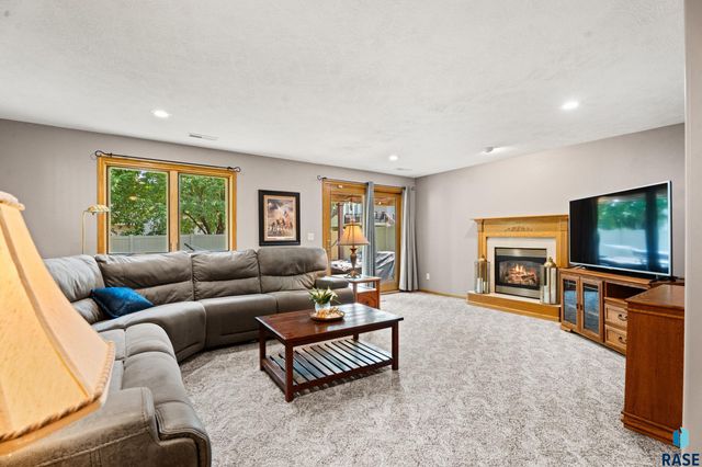 2620 S Rutgers Ave Avenue, Sioux Falls, SD 57106