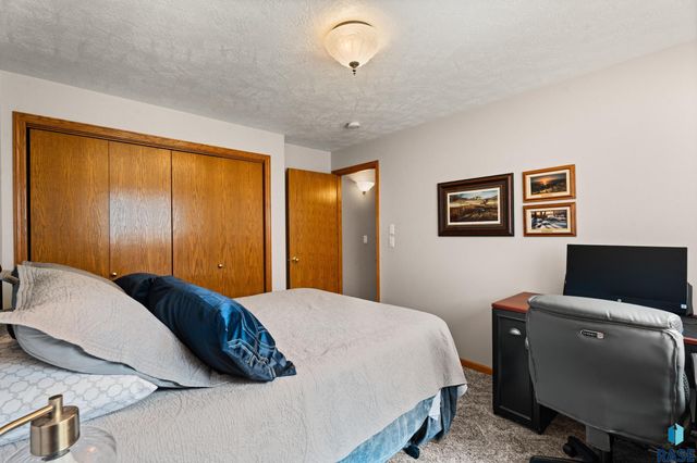 2620 S Rutgers Ave Avenue, Sioux Falls, SD 57106