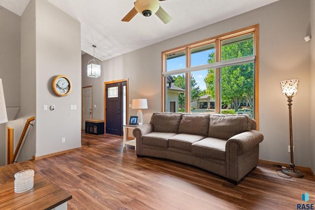 2620 S Rutgers Ave Avenue, Sioux Falls, SD 57106