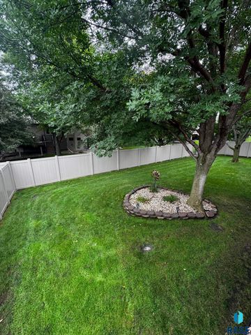 2620 S Rutgers Ave Avenue, Sioux Falls, SD 57106