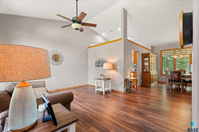 2620 S Rutgers Ave Avenue, Sioux Falls, SD 57106