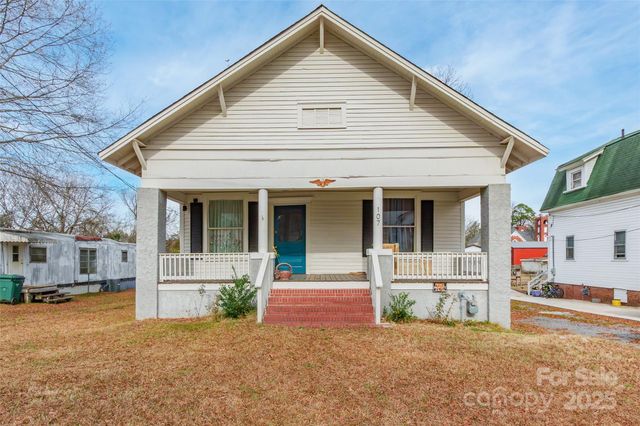 107 Hampton Street, Chester, SC 29706
